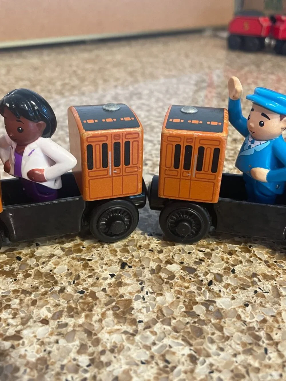 Thomas Train ANNIE and CLARABEL with figurines - complete set